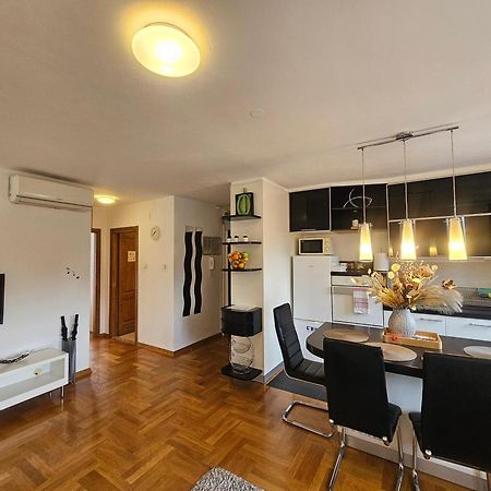 Apartments Tony Загреб Экстерьер фото
