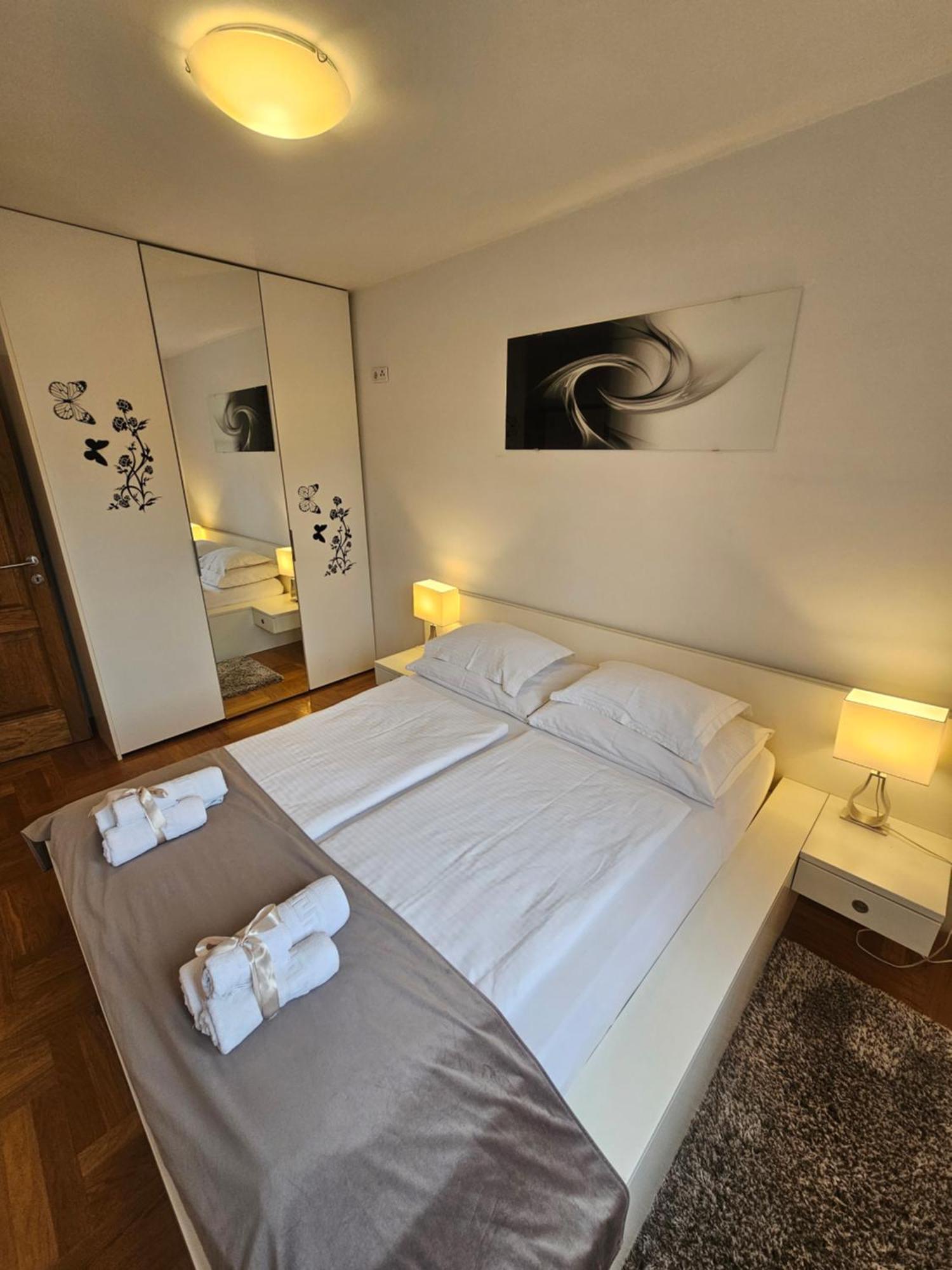 Apartments Tony Загреб Экстерьер фото