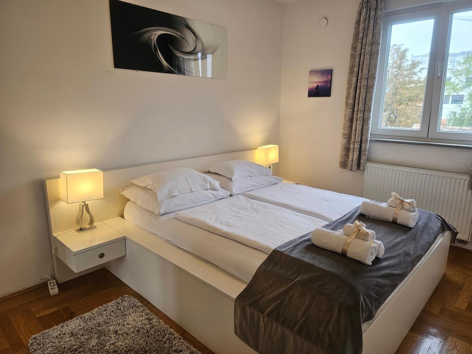 Apartments Tony Загреб Экстерьер фото
