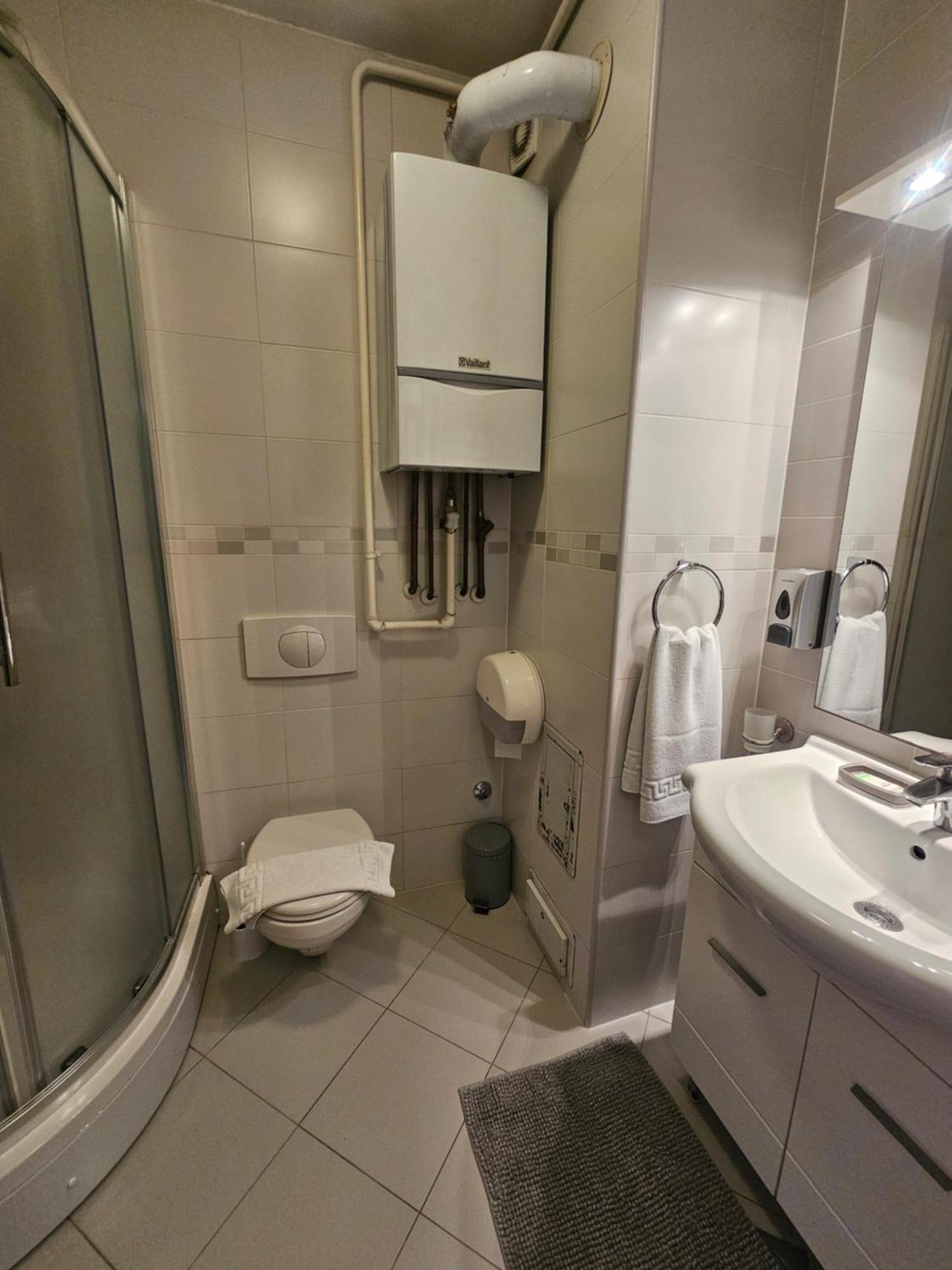 Apartments Tony Загреб Экстерьер фото