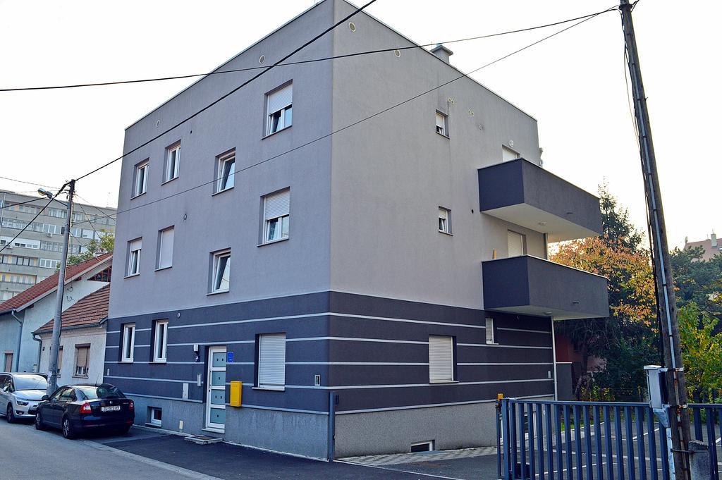 Apartments Tony Загреб Экстерьер фото