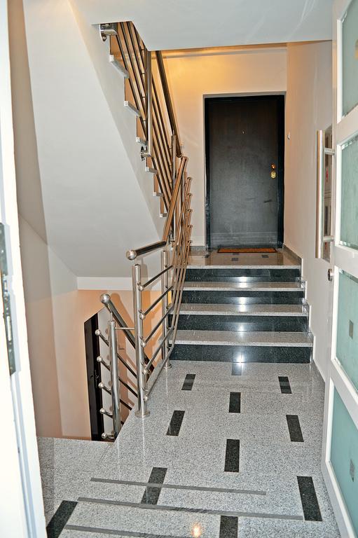 Apartments Tony Загреб Экстерьер фото